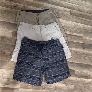 3 bundle Columbia and L.L.Bean Navy Patterned and Beige Shorts Set